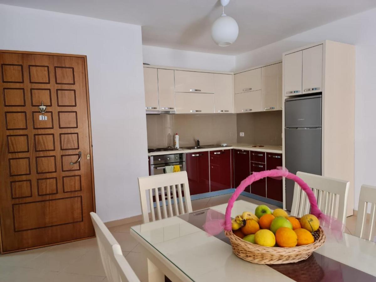 Meltin Apartments Sarandë Exteriör bild